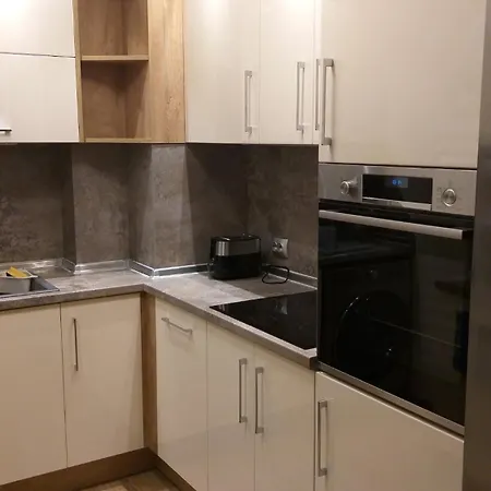 דירה Panorama With Private Garage וארנה