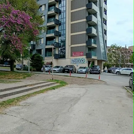 דירה Panorama With Private Garage וארנה