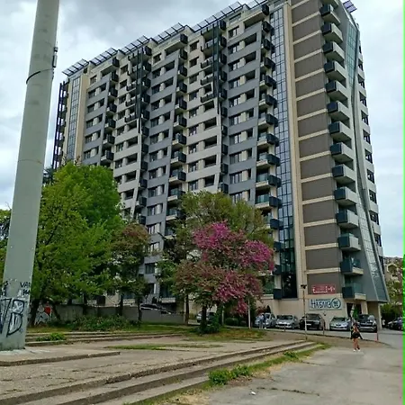 Panorama With Private Garage וארנה