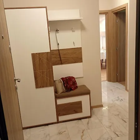 Panorama With Private Garage וארנה